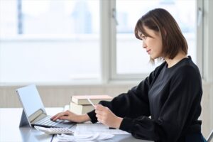 システムエンジニア(SE)・IT系フリーランスはクラウド会計を利用すべきか?【freee・マネーフォワード比較】